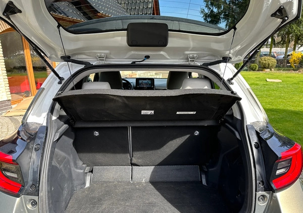 Toyota Yaris cena 75900 przebieg: 48557, rok produkcji 2020 z Biała małe 781